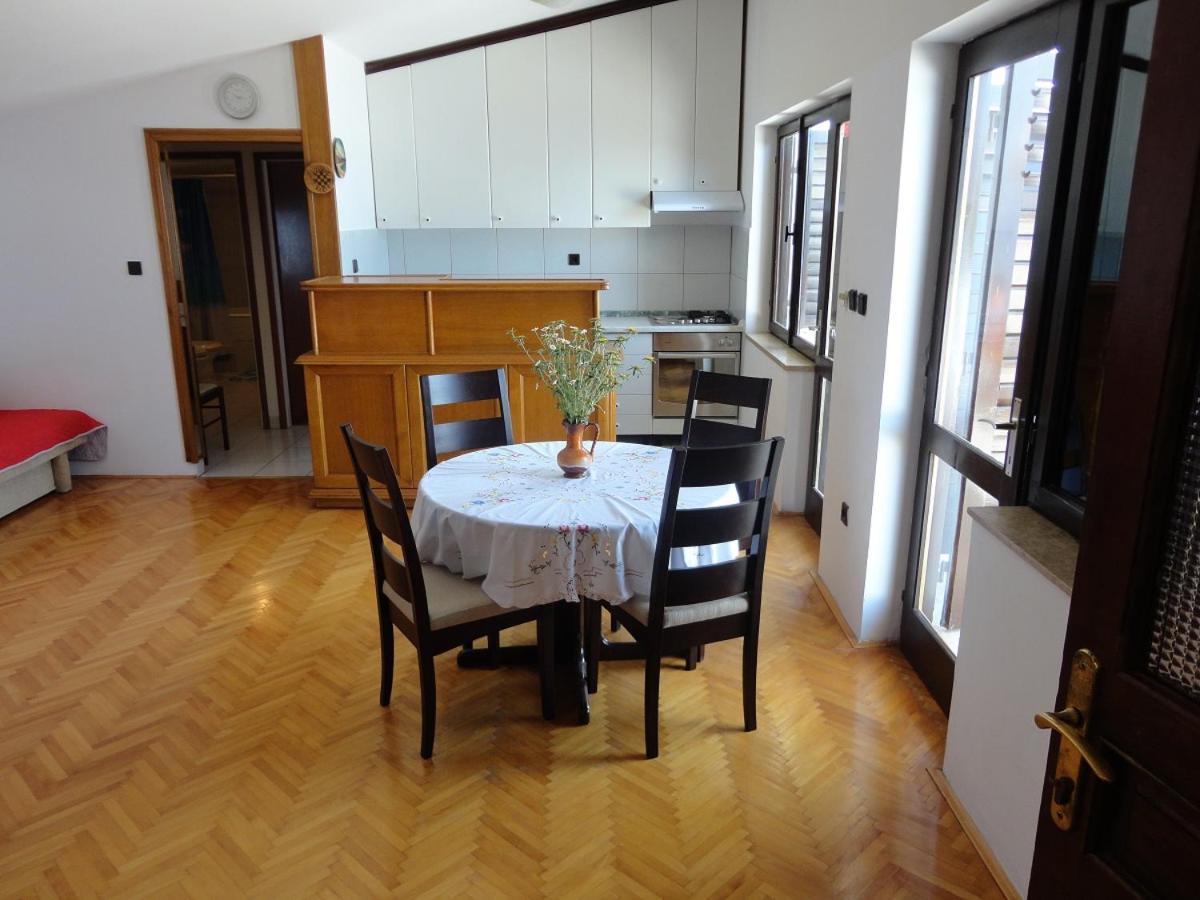 Apartman Lucijan Marusici  Exterior photo