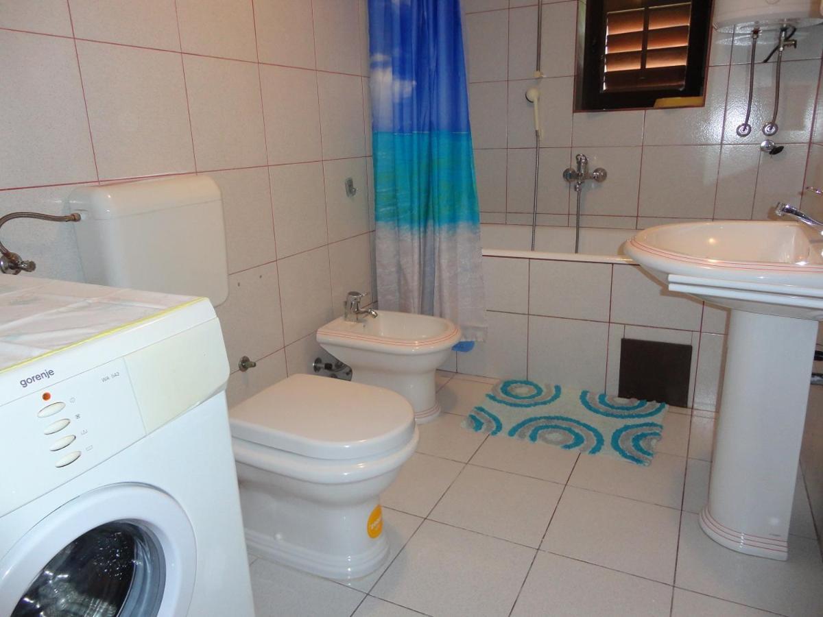 Apartman Lucijan Marusici  Exterior photo